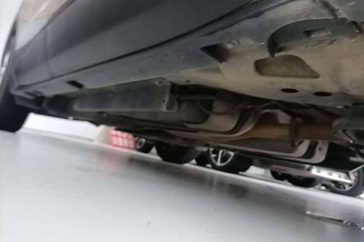 Used Buick Envision 2019 20T Two-Wheel Drive Luxury Version China VI Standard Right Side Sill