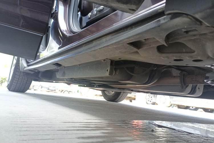 Used Buick Envision 2019 20T Two-Wheel Drive Luxury Version China VI Standard Right Side Sill
