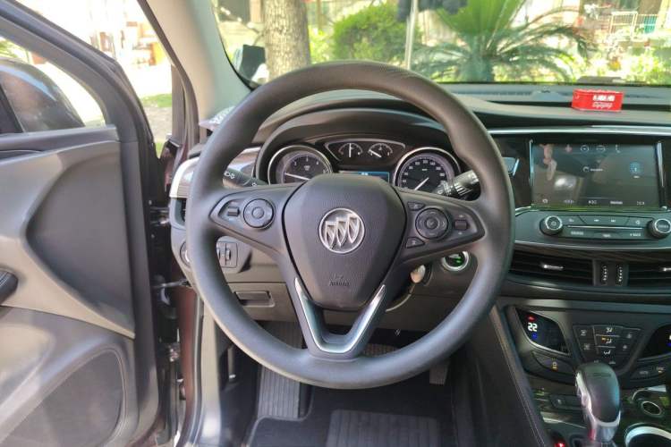 Used Buick Envision 2019 20T Two-Wheel Drive Leading Version China V Standard Steering Wheel