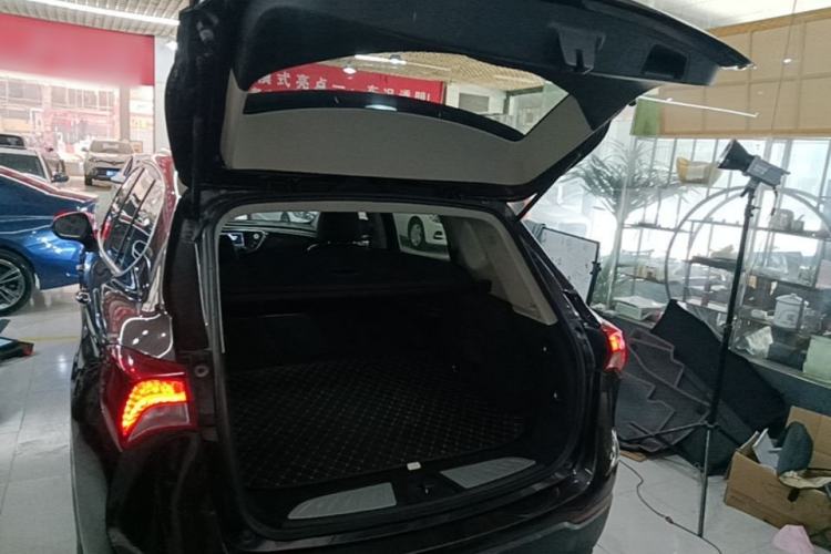 Used Buick Envision 2019 20T Two-Wheel Drive Elite Version China V Standard Trunk