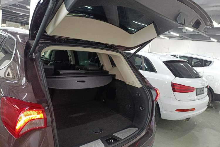 Used Buick Envision 2019 20T Two-Wheel Drive Elite Version China V Standard Trunk
