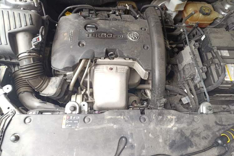 Used Buick Envision 2019 28T 4x4 Elite Version China V Standard Engine Bay