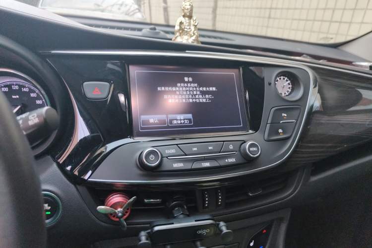 Used Buick Envision 2019 20T Two-Wheel Drive Elite Version China V Standard Audio And AC Panel