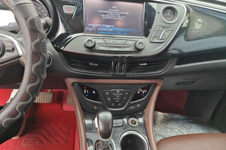 Used Buick Envision 2019 20T Two-Wheel Drive Luxury Version China VI Standard Audio And AC Panel