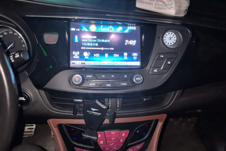 Used Buick Envision 2019 20T Two-Wheel Drive Luxury Version China V Standard Audio And AC Panel