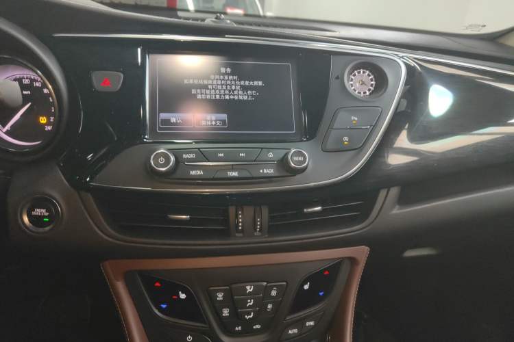 Used Buick Envision 2019 28T Four-Wheel Drive Elite Version China VI Standard Audio And AC Panel