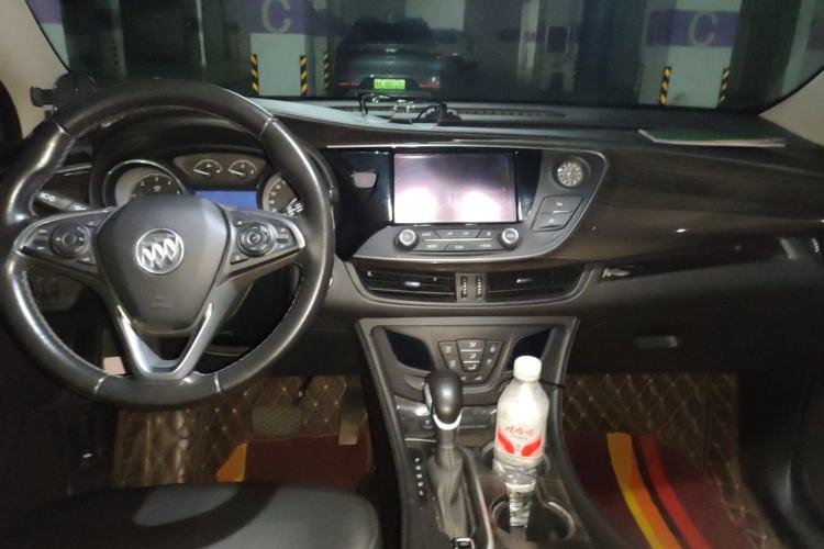 Used Buick Envision 2019 20T Two-Wheel Drive Elite Version China VI Standard Center Console