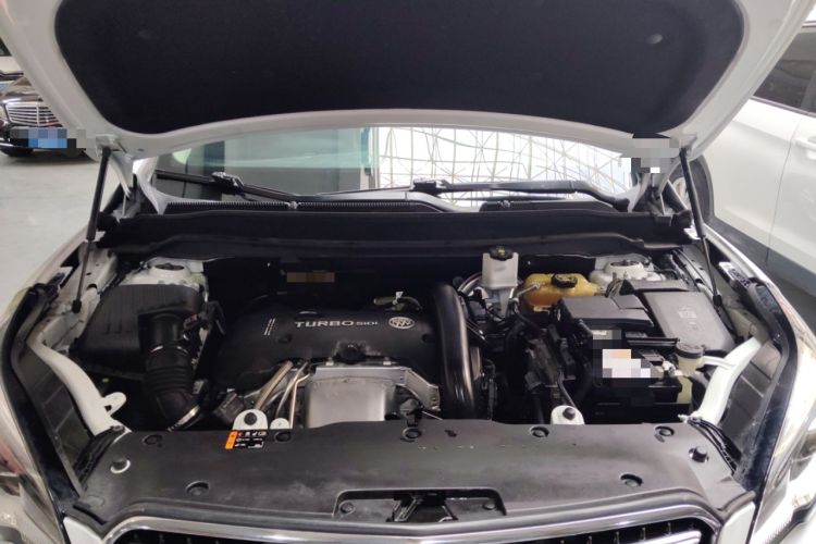 Used Buick Envision 2019 28T Four-Wheel Drive Elite Version China VI Standard Engine Bay