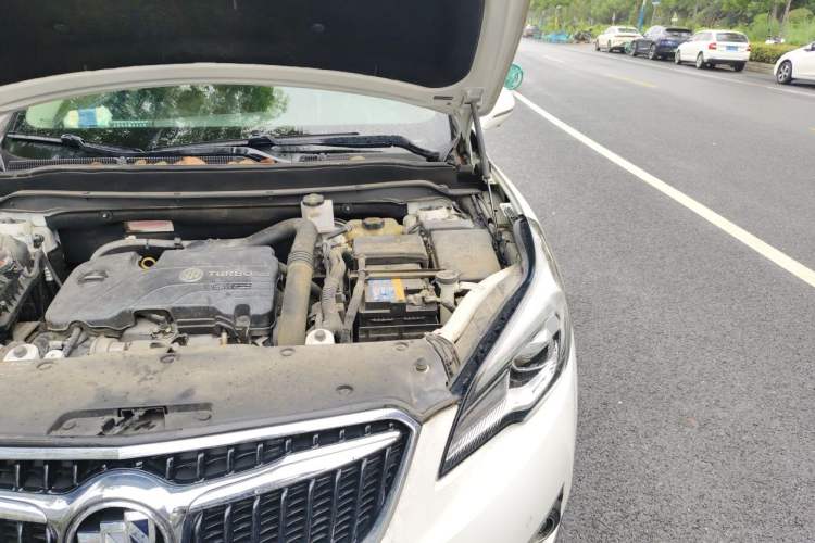 Used Buick Envision 2019 20T Two-Wheel Drive Luxury Version China V Standard Engine Bay Left