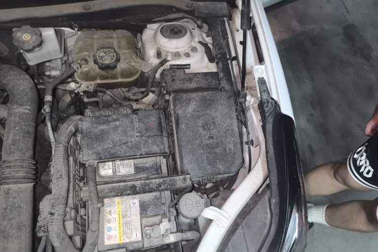 Used Buick Envision 2019 20T Two-Wheel Drive Luxury Version China V Standard Engine Bay Left