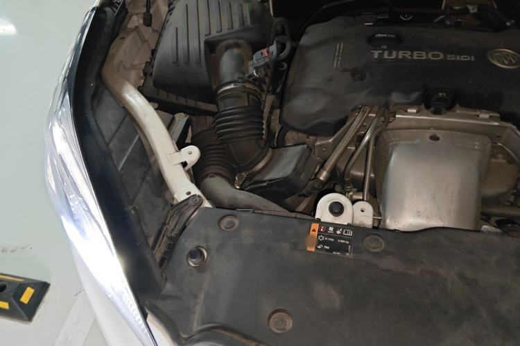 Used Buick Envision 2019 28T Four-Wheel Drive Elite Version China VI Standard Engine Bay Right