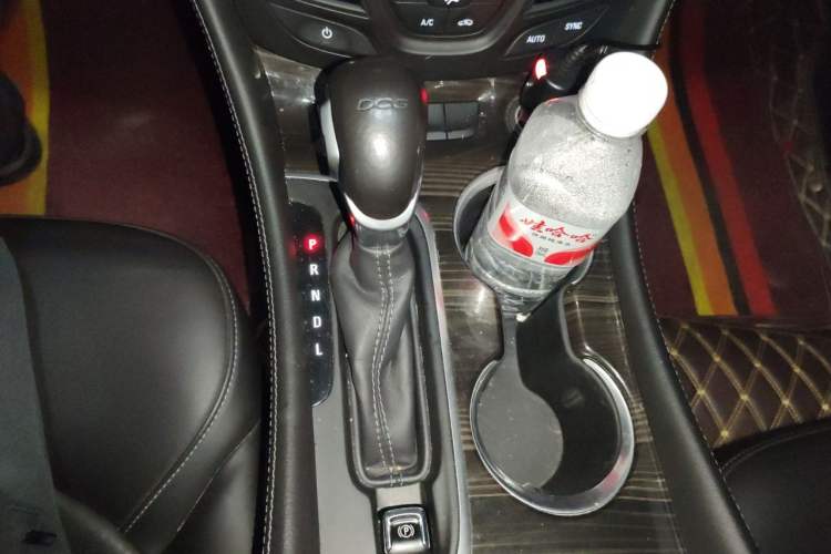 Used Buick Envision 2019 20T Two-Wheel Drive Elite Version China VI Standard Gear Lever