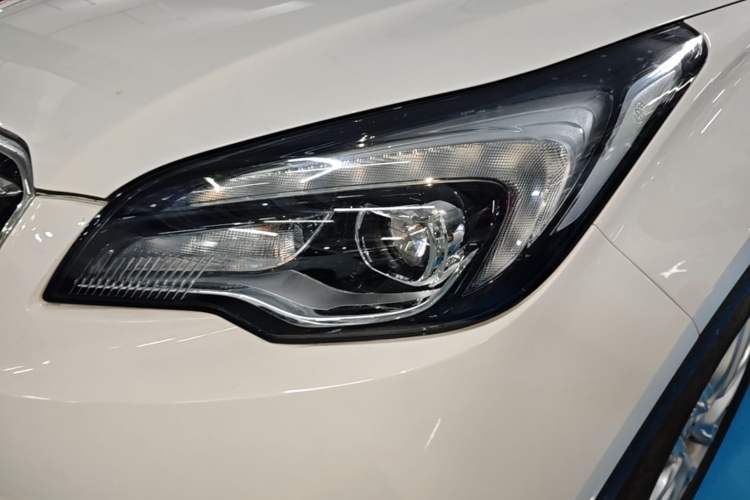 Used Buick Envision 2019 28T 4x4 Elite Version China V Standard Left Front Headlight