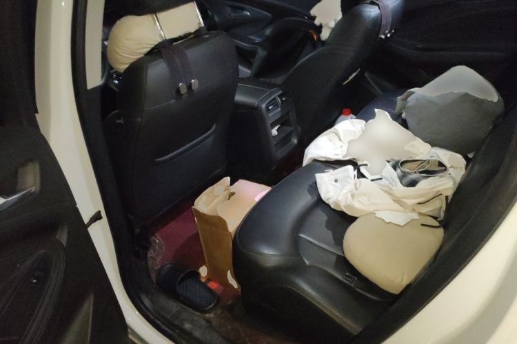 Used Buick Envision 2019 20T Two-Wheel Drive Elite Version China VI Standard Left Rear Seat