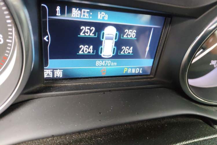 Used Buick Envision 2019 20T Two-Wheel Drive Luxury Version China V Standard Odometer Close Up