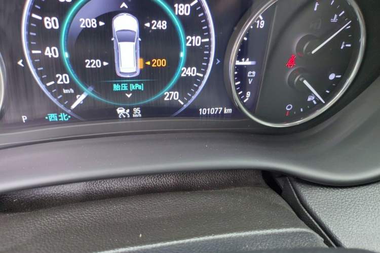 Used Buick Envision 2019 28T Four-Wheel Drive Luxury Version China V Standard Odometer Close Up