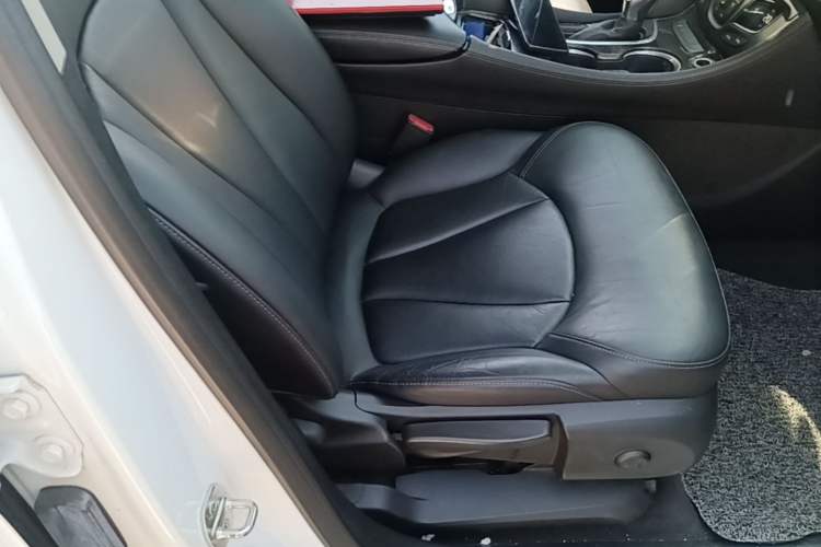 Used Buick Envision 2019 20T Two-Wheel Drive Elite Version China VI Standard Right Front Seat
