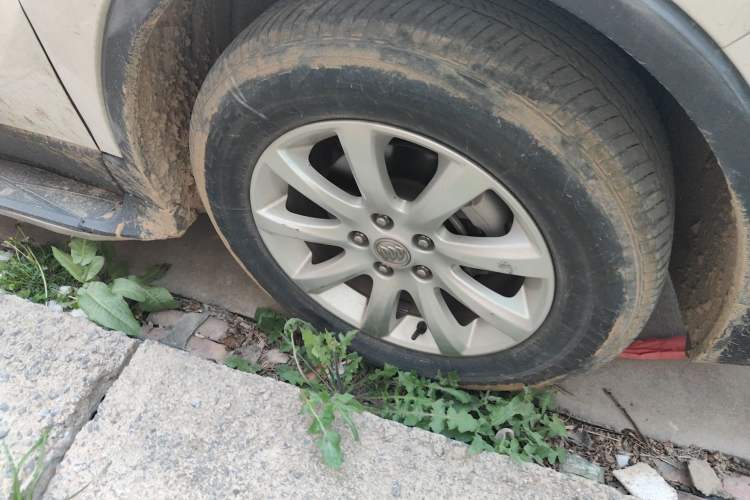 Used Buick Envision 2019 20T Two-Wheel Drive Elite Version China V Standard Right Front Wheel Hub