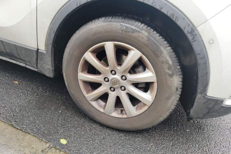 Used Buick Envision 2019 20T Two-Wheel Drive Luxury Version China V Standard Right Front Wheel Hub