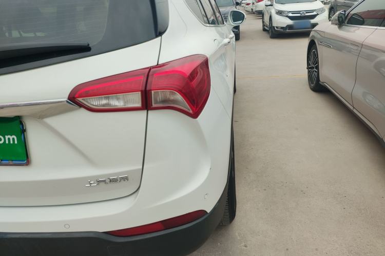 Used Buick Envision 2019 20T Two-Wheel Drive Elite Version China VI Standard Right Rear Taillight
