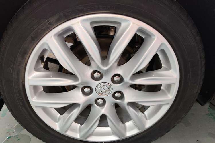 Used Buick Envision 2019 28T Four-Wheel Drive Elite Version China VI Standard Right Rear Wheel Hub