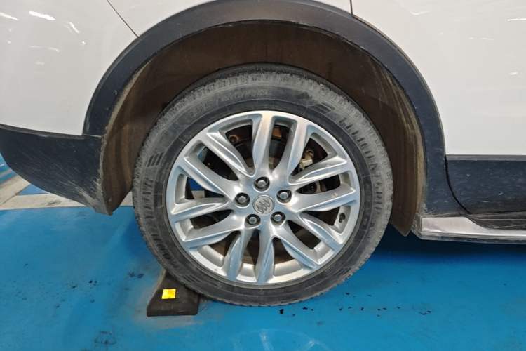 Used Buick Envision 2019 28T 4x4 Elite Version China V Standard Right Rear Wheel Hub
