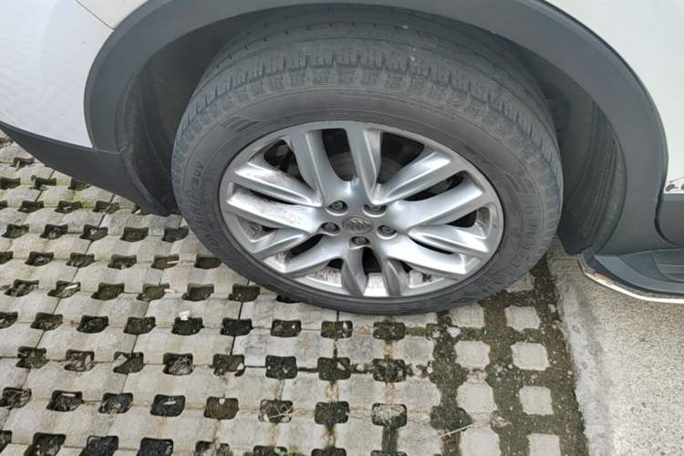Used Buick Envision 2019 28T Four-Wheel Drive Elite Version China VI Standard Right Rear Wheel Hub