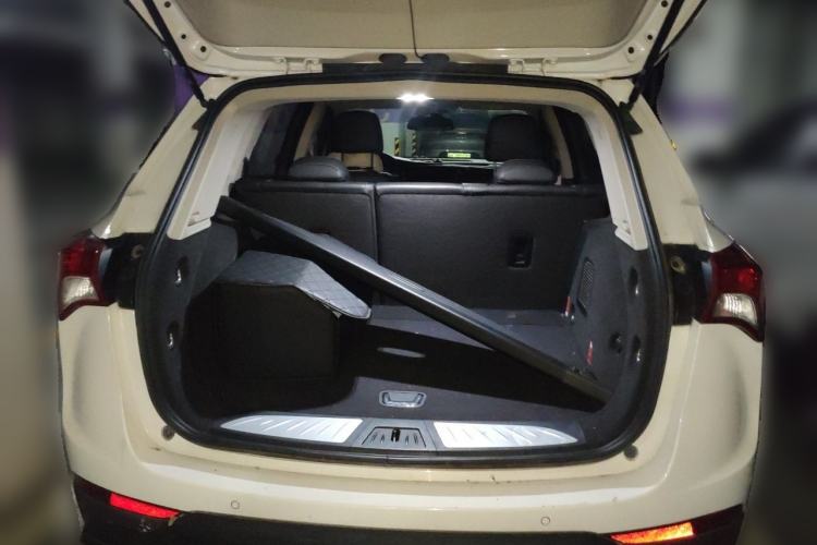 Used Buick Envision 2019 20T Two-Wheel Drive Elite Version China VI Standard Trunk