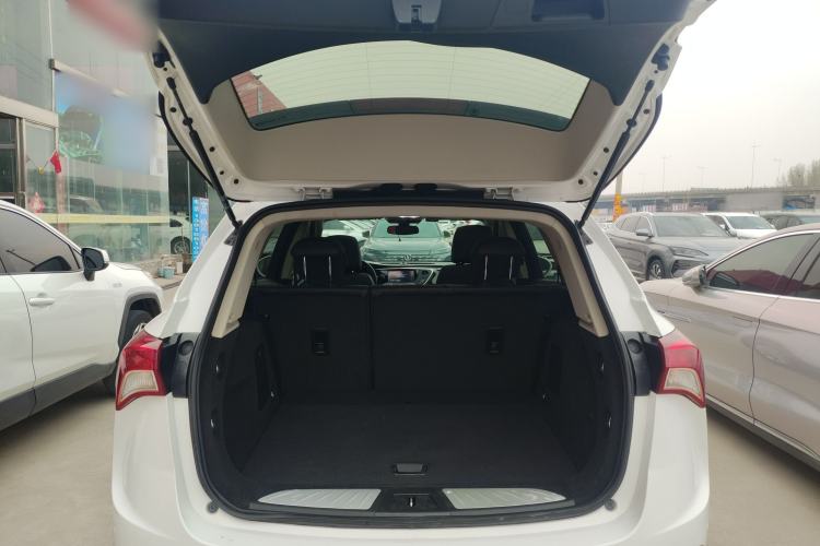 Used Buick Envision 2019 20T Two-Wheel Drive Elite Version China VI Standard Trunk