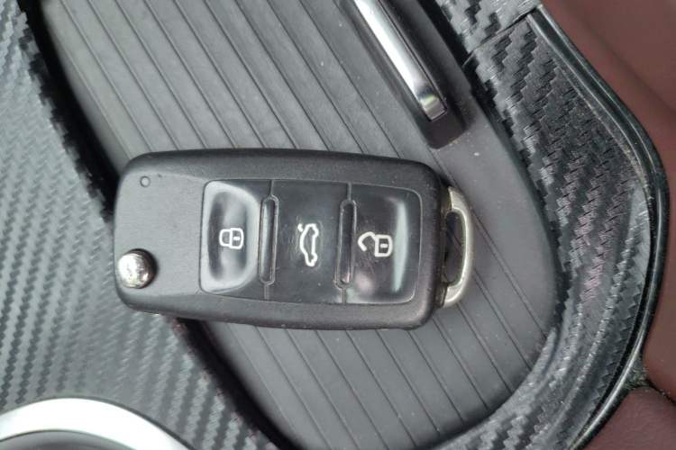 Used Buick Envision 2019 28T Four-Wheel Drive Luxury Version China V Standard Vehicle Key