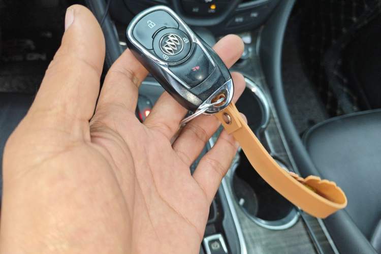 Used Buick Envision 2019 20T Two-Wheel Drive Elite Version China V Standard Vehicle Key