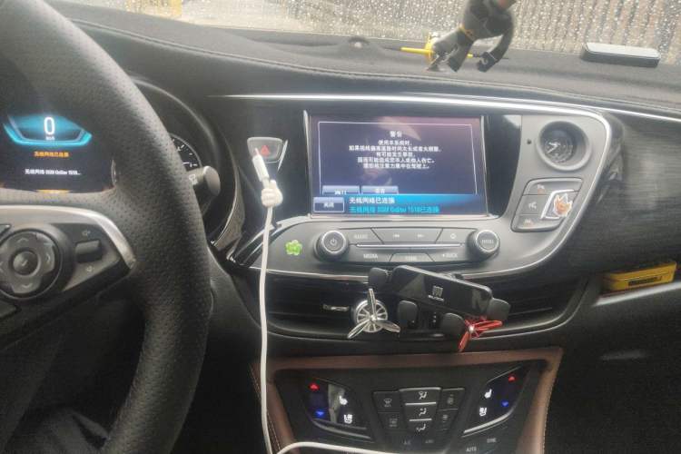 Used Buick Envision 2019 28T Four-Wheel Drive Luxury Version China V Standard Audio And AC Panel