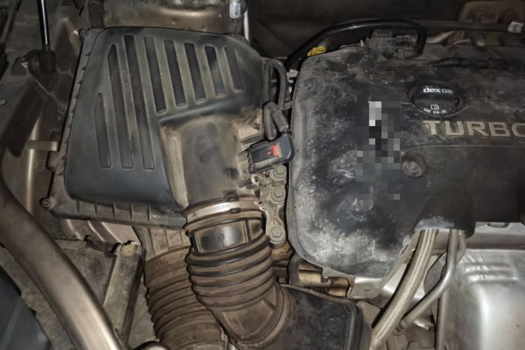 Used Buick Envision 2019 28T 4x4 Elite Version China V Standard Engine Bay Right