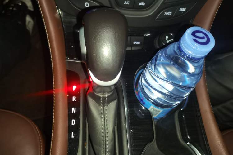 Used Buick Envision 2019 28T 4x4 Elite Version China V Standard Gear Lever