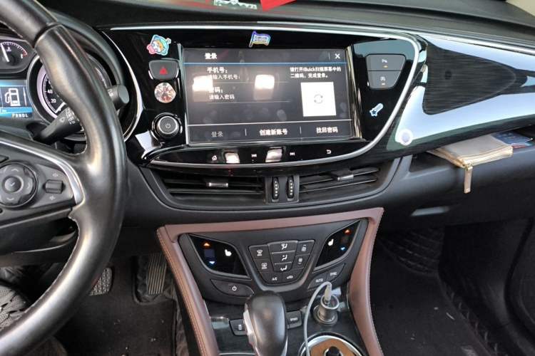 Used Buick Envision 2020 28T Four-Wheel Drive Elite Version Audio And AC Panel