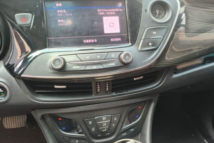 Used Buick Envision 2020 20T Two-Wheel Drive Leading Version Audio And AC Panel