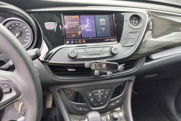 Used Buick Envision 2020 20T Two-Wheel Drive Leading Version Audio And AC Panel