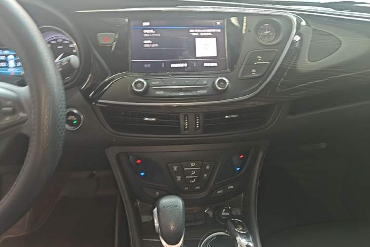 Used Buick Envision 2020 20T Two-Wheel Drive Leading Version Audio And AC Panel