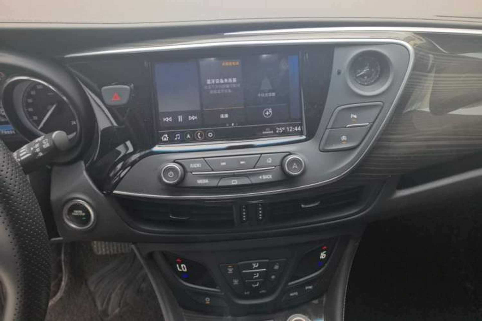 Used Buick Envision 2020 20T Two-Wheel Drive Leading Version Audio And AC Panel