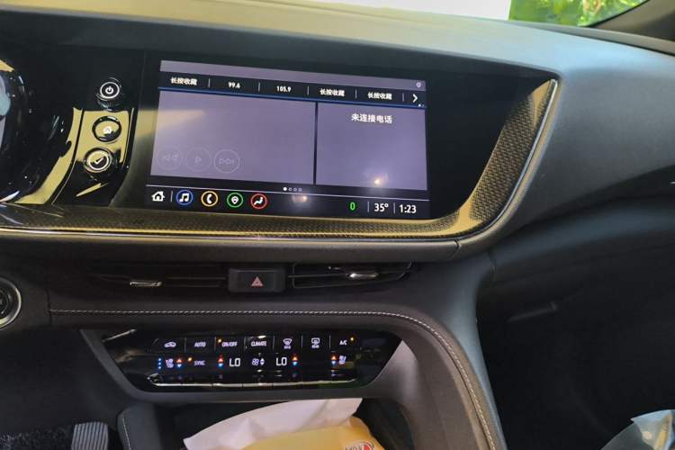 Used Buick Envision 2020 Encore GX S 652T Two-Wheel-Drive Limited-Edition S Sport Version Audio And AC Panel