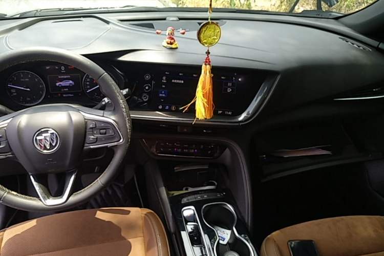 Used Buick Envision 2020 Encore S 652T Two-Wheel Drive Luxury Model Audio And AC Panel