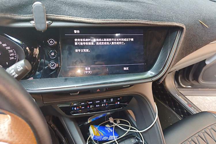 Used Buick Envision 2020 Encore GX S 652T Two-Wheel-Drive Limited-Edition S Sport Version Audio And AC Panel