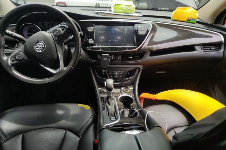 Used Buick Envision 2020 20T Two-Wheel Drive Elite Version Center Console