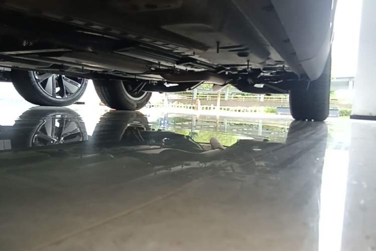 Used Buick Envision 2020 Encore S 652T Two-Wheel Drive Luxury Model Chassis Front Left