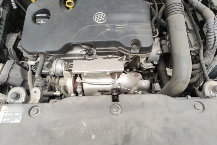 Used Buick Envision 2020 20T Two-Wheel Drive Elite Version Engine Bay