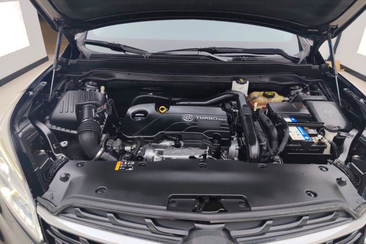 Used Buick Envision 2020 20T Two-Wheel Drive Elite Version Engine Bay