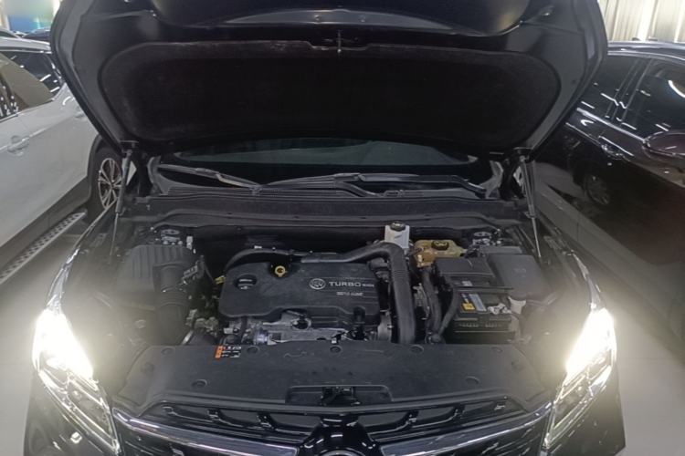 Used Buick Envision 2020 20T Two-Wheel Drive Elite Version Engine Bay