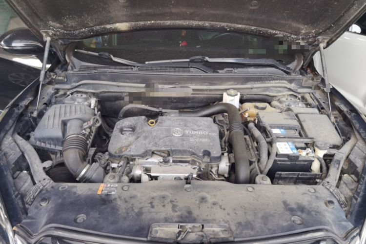 Used Buick Envision 2020 20T Two-Wheel Drive Elite Version Engine Bay