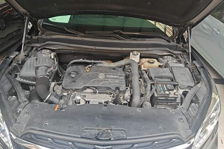 Used Buick Envision 2020 20T Two-Wheel Drive Leading Version Engine Bay