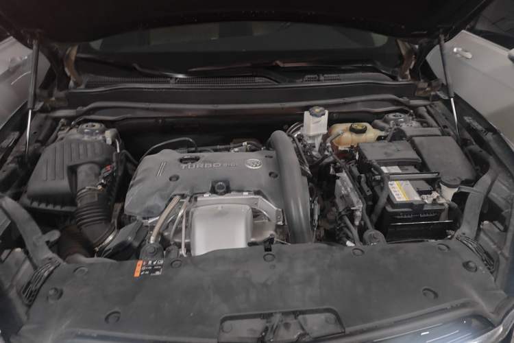 Used Buick Envision 2020 28T Four-Wheel Drive Elite Version Engine Bay
